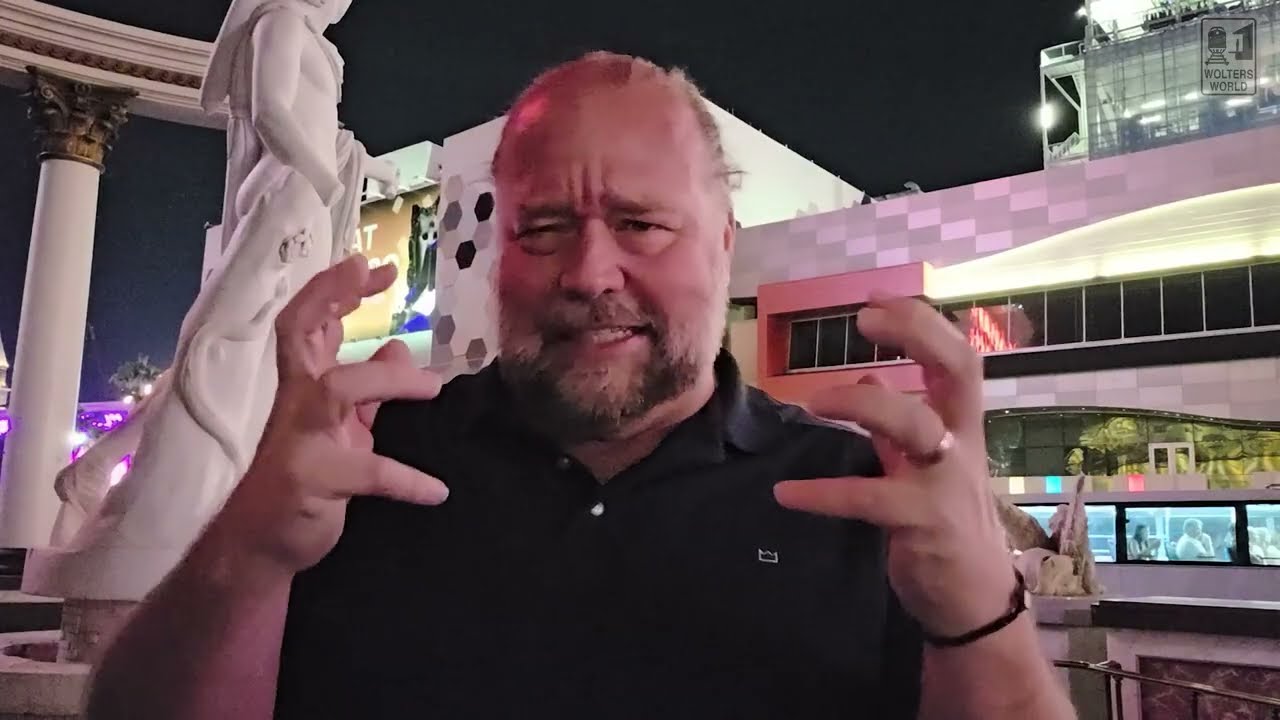 The TRUTH About Tipping in Las Vegas — Real Numbers Revealed