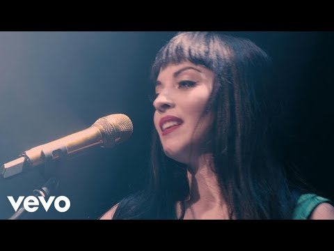 Mon Laferte - Amárrame/Pa´Dónde Se Fue (En Vivo)