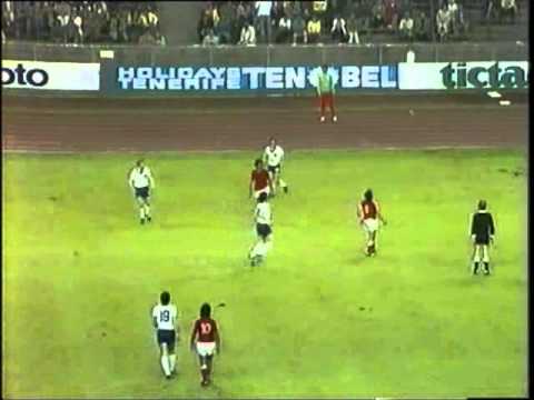 Compacto Elías Figueroa vs Alemania Democrática Mundial Alemania 1974