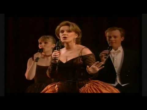 Frida (ABBA) and The Real Group - Dancing Queen
