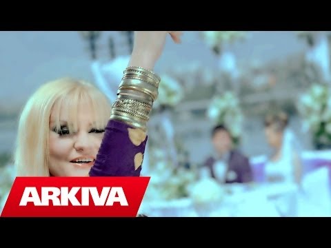 Aida Cara - Shoqnia (Official Video)