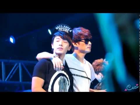130302 SJM FM in Shanghai 到了明天 (Donghae)