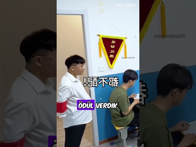 Bu Sınıfta Herkes SIYIRMIŞ! 👀🤣