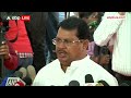 Maratha Reservation Bill को लेकर चर्चा ना करने पर शिंदे सरकार पर भड़के Vijay Wadettiwar  - 02:19 min - News - Video