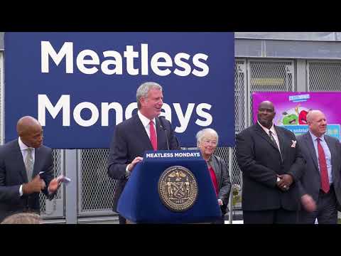 New York City Mayor Announces Meatless Monday School Program to Tackle Climate Change and Obesity