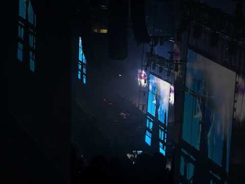 Gracie Abrams - Felt Good About You - Rod Laver Arena, Melbourne LIVE - 10 May '25