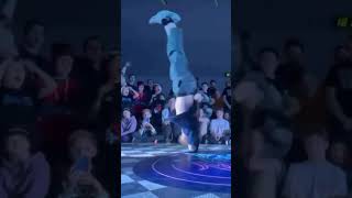 How is it possible? #ello #dance #moves #breakdance #shorts #tiktok