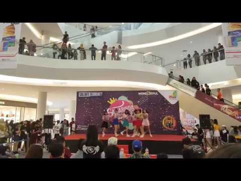 GIRLS' GENERATION (소녀시대) - INTO THE NEW WORLD REMIX + HOLIDAY DANCE COVER BY RUSHVET