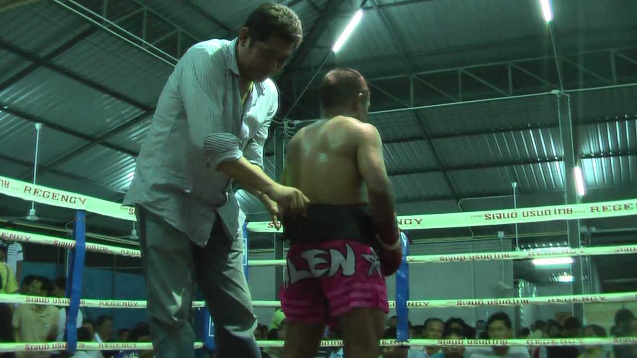 Muay Thai Dwarf Midget Alien Boxing Vs Big Thai Boxer Round 5 Youtube 