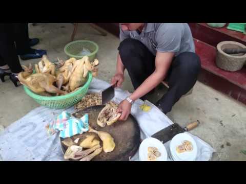 Cách chặt thịt gà đẹp mà không bị nát