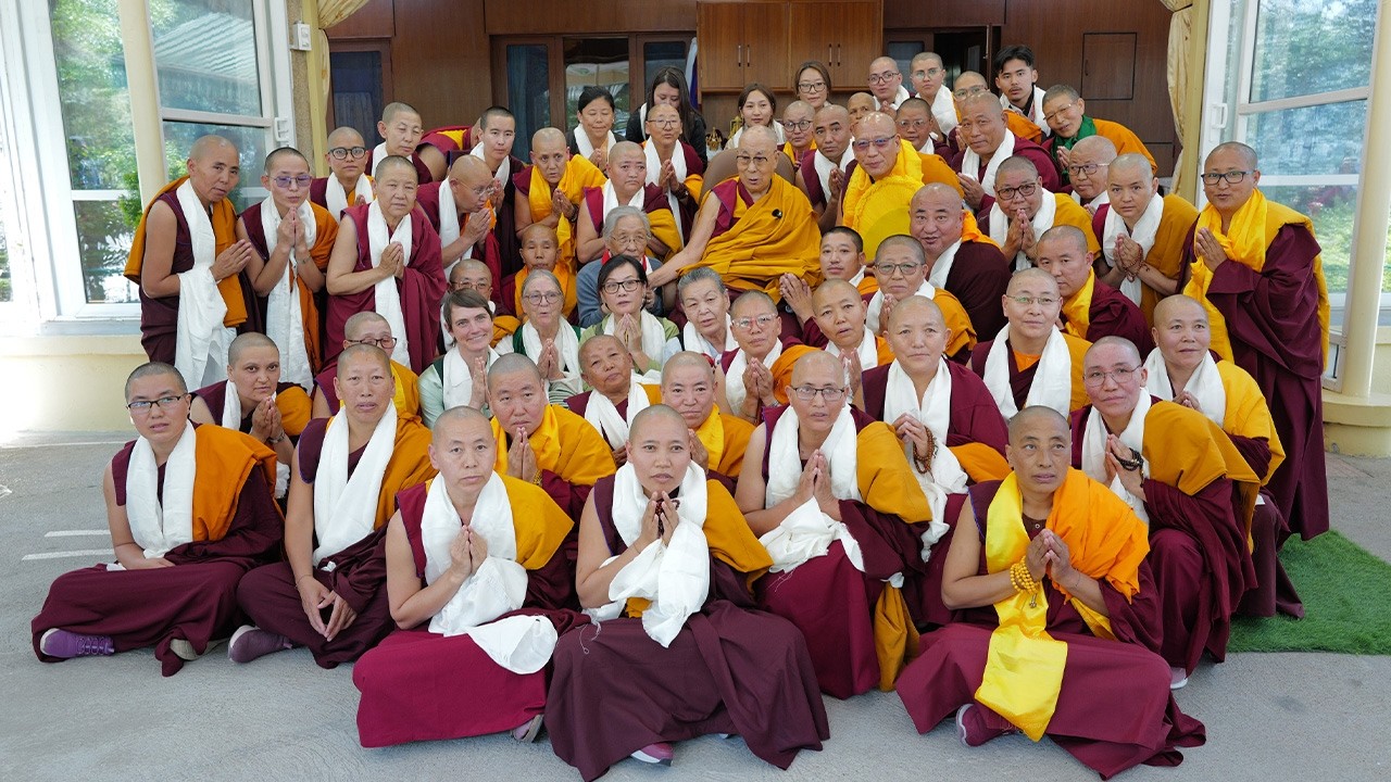 Tibetan Nuns Project Offers Long-Life Prayers for the Dalai Lama