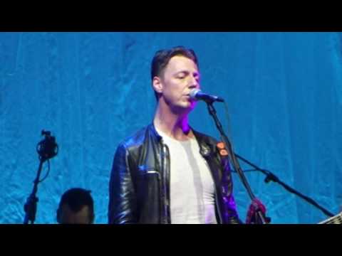 Travis ,Closer(종이비행기 이벤트) @2016Jisan Valley Rock Festival in Korea