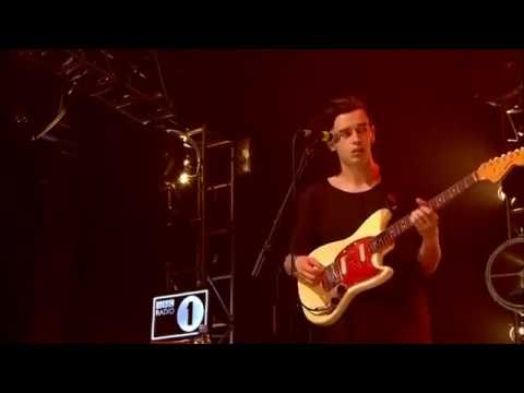 The 1975 - Robbers (Live at Radio 1's Big Weekend 2013)