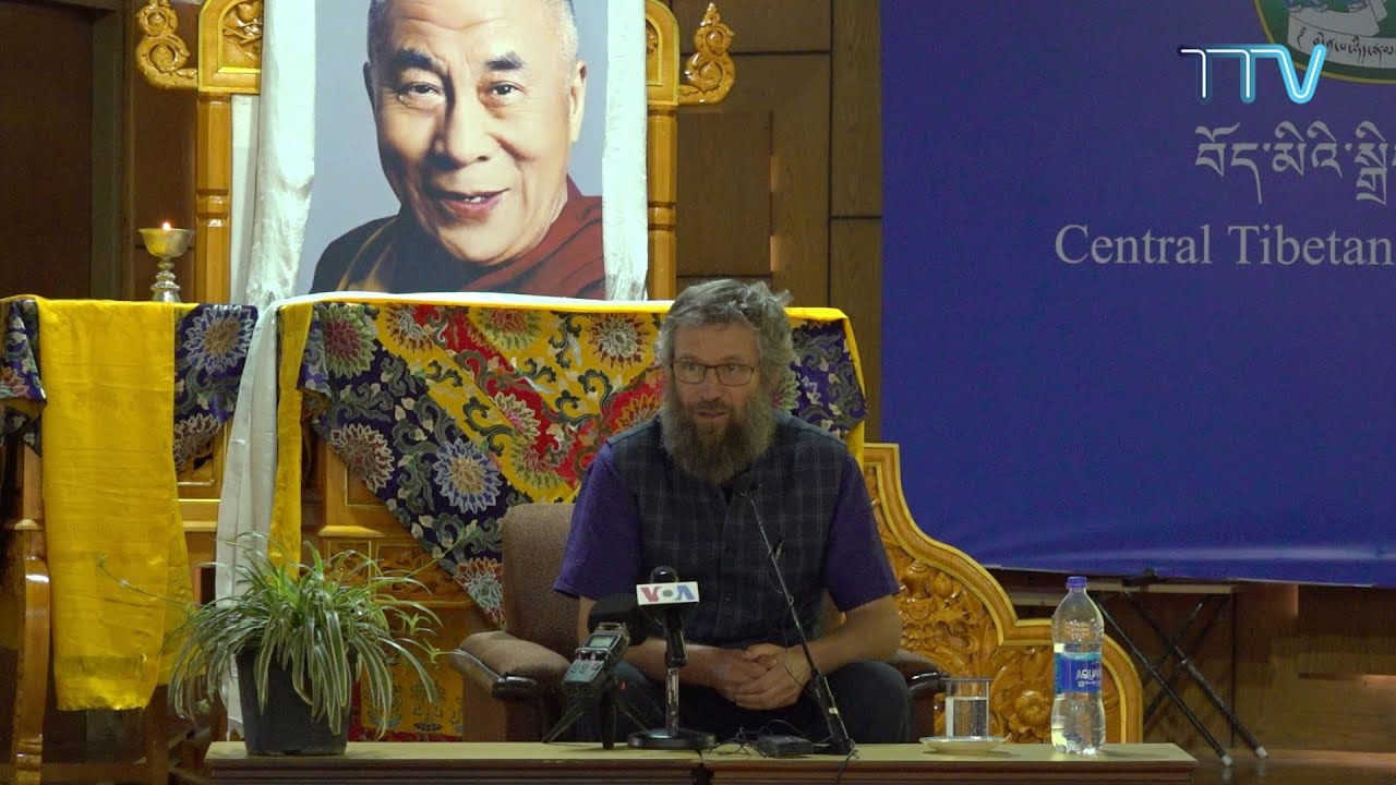 སྲི་ཞུའི་ལས་བྱེད་རྣམས་ལ་བོད་ཀྱི་སྐད་ཡིག་གི་གནས་བབ་དང་གལ་ཆེའི་རང་བཞིན་སྐོར་གཏམ་བཤད།