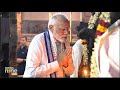 Prime Minister Narendra Modi Visits Meenakshi Amman Temple in Madurai, Tamil Nadu | News9