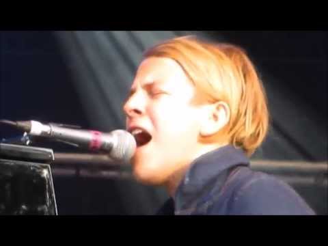 Tom Odell - Jealousy (new song) live at Indian Summer Festival