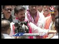 LIVE : CM Revanth Offer Special Prayers at Khairatabad Ganesh | Hyderabad | V6 News  - 00:00 min - News - Video