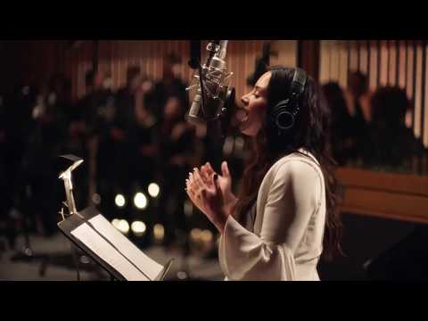 Demi Lovato :