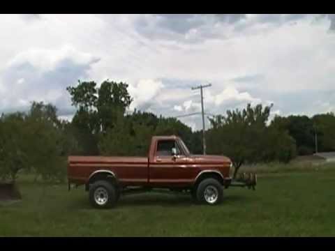 79 Ford pulling truck
