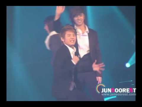 xiah junsu~~so cute!!Purple line~귀여운 준수 금지영상