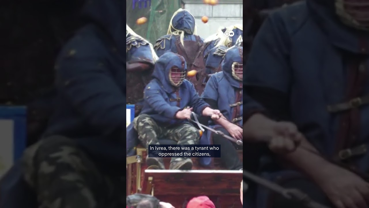 Italian town holds annual three-day orange throwing battle | DW News