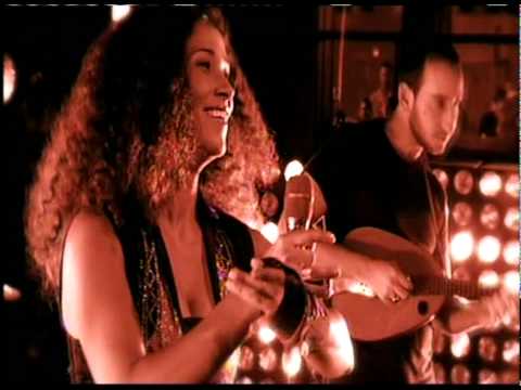 Lamouni li gharou minni - Ghalia Benali feat. Tom Cohen