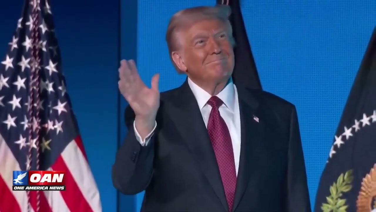 God Bless the USA” — Trump Takes the Stage to a Patriotic Welcome