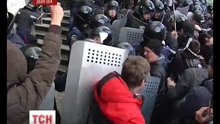 Пророссийский митинг в Донецке перерос в погромы