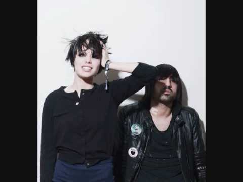 Not in Love - Crystal Castles