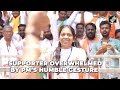 PM Modi Karnataka Visit | Mother’s Portrait At Karnataka Rally Brings Smile On PM Modi’s Face  - 01:54 min - News - Video