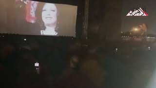 حسين فهمي يشاهد النسخة المرممة من فيلم   خلي بالك من زوزو  مع الجمهور السعودي على شاطىء جدة