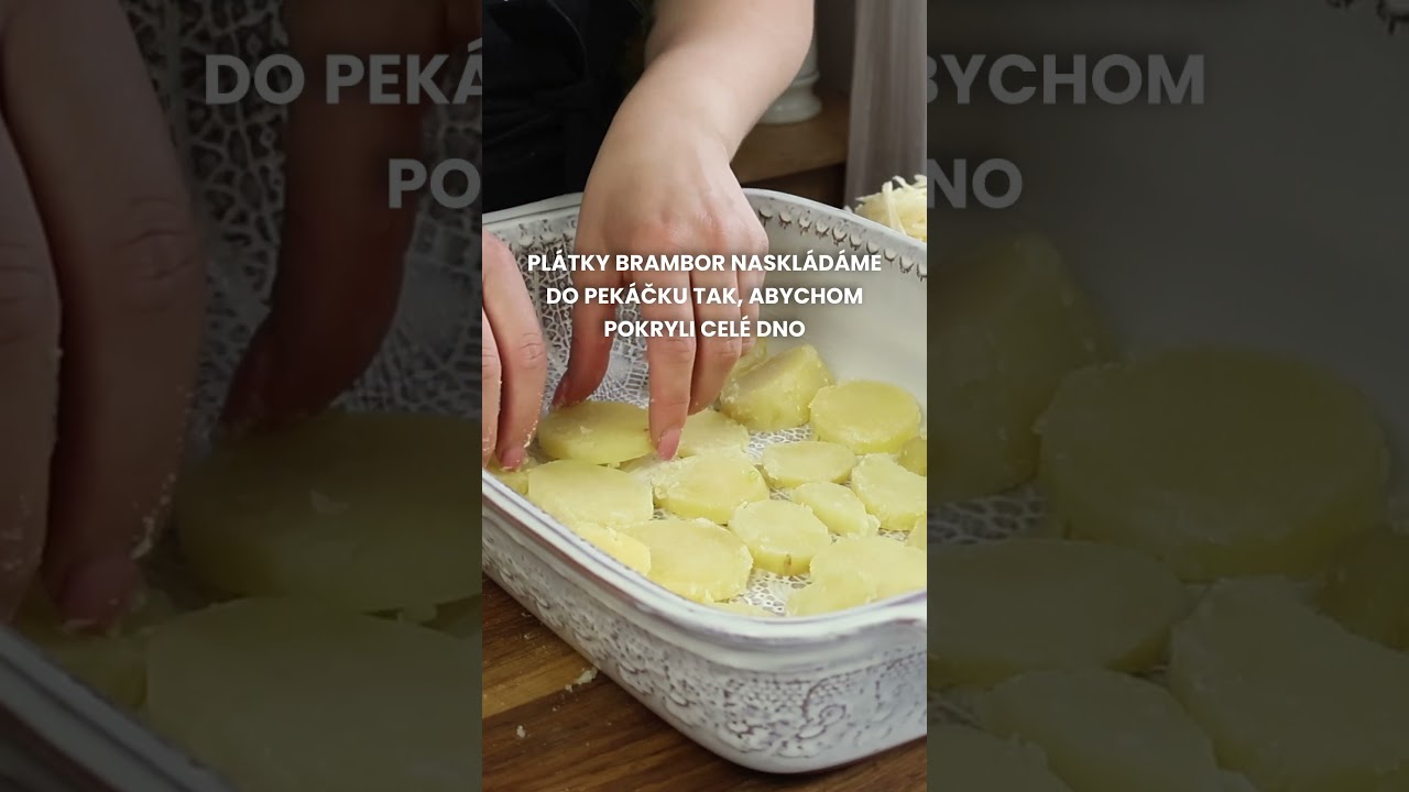 Zapečené brambory s brokolicí, smetanou a sýrem patří mezi jednoduchá a vděčná jídla #toprecepty