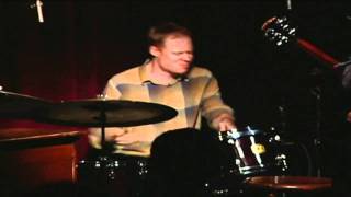 Bill Stewart SOLO - Puttin' on the Ritz - Peter Bernstein Trio - Live at Smoke (2004).mov