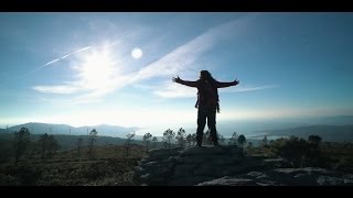Ricky Hombre Libre - Vengo de Galicia (Videoclip Oficial)