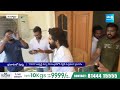 YSRCP ఎమ్మెల్యే అభ్యర్థి కి అల్లు అర్జున్ ప్రచారం! | Allu Arjun Election Campaign in Nandyala - 07:34 min - News - Video