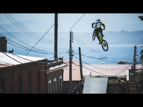 The City that Transforms to an Urban MTB Paradise | Valparaíso: Cerro Abajo