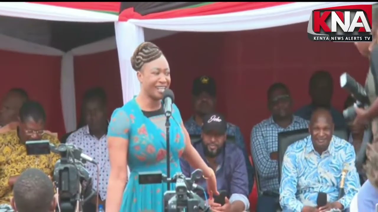 "WANAUME TUPIGE NA HIYO RUNGU FUPI IKO KATIKATI YA MIGUU!" MP LILIAN SIOI CAUSES LAUGHTER IN TAVETA
