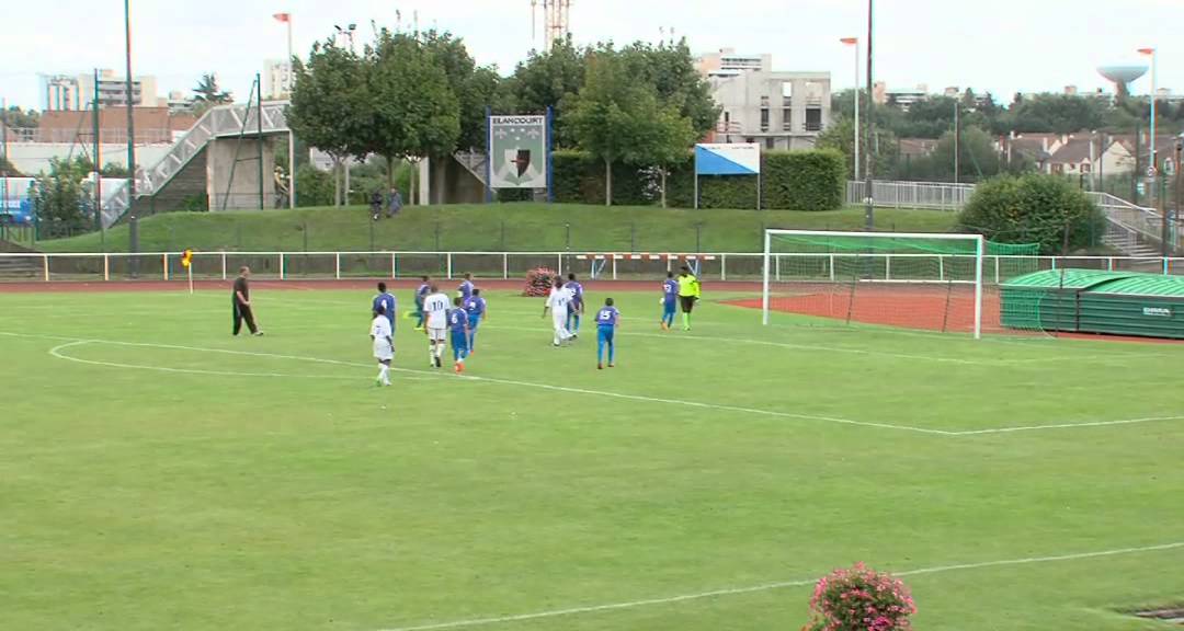 Tournoi de foot entre jeunes d’Elancourt et de l’AJ Auxerre