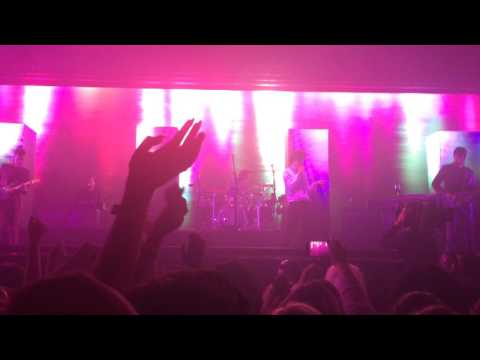 The 1975 // Paris live, the O2 arena, London, 16.12.2016