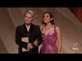 Oscars 2024: America Ferrera informs Kate McKinnon Jurassic Park series are not documentaries  - 01:43 min - News - Video