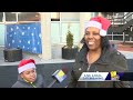 Baltimoreans spend the Christmas holiday enjoying attractions  - 02:14 min - News - Video