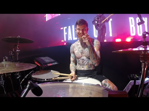 Fall Out Boy: Sugar, We're Goin Down (LIVE)