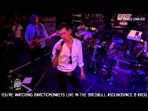 Arabella - Arctic Monkeys LIVE 2013