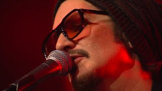 Brian Molko &amp; dEUS – Roses &amp; Disappointed In The Sun (final song) @ VRT Radio1 Sessies 20.11.2025
