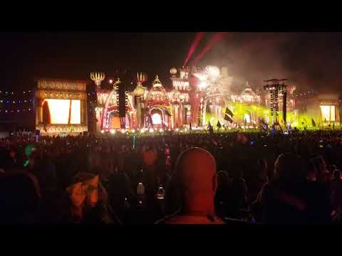 Dimitri Vegas & Like Mike ft. Wiz Khalifa - When I Grow Up (LIVE at EDC 2018)