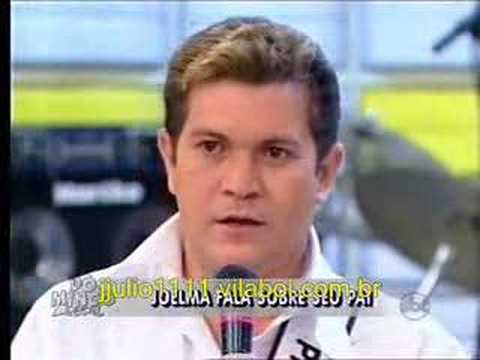 Joelma chorando no domingo legal