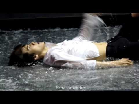 TEL IN HONGKONG D1+D2 SEHUN solo Baby don't cry