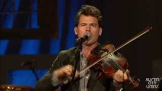 Old Crow Medicine Show performs &quot;Wagon Wheel&quot; at the 2013 Americana Music Festival