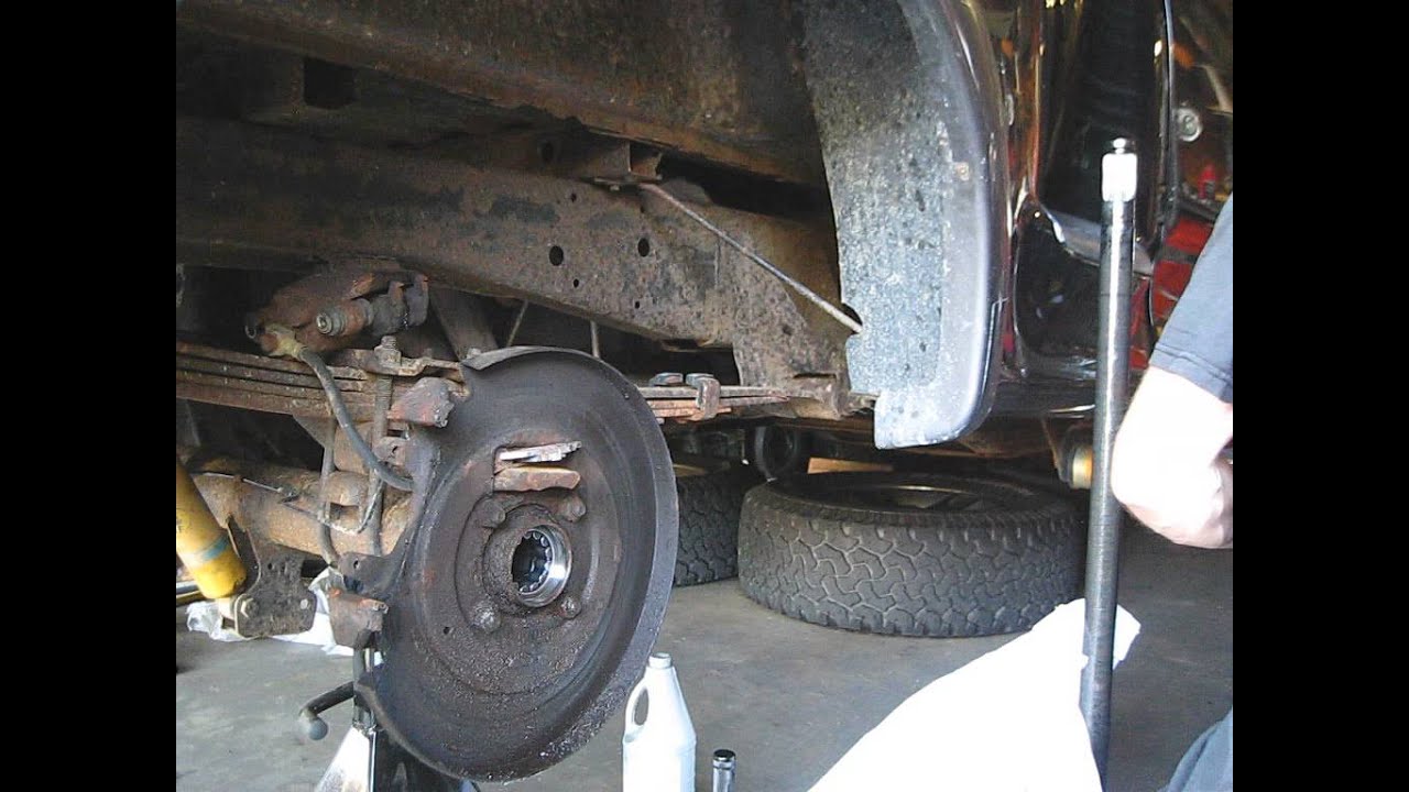 Ford f150 rear axle seal replacement