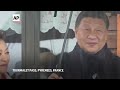 Chinas Xi visits Pyrenees mountains with Macron  - 00:46 min - News - Video